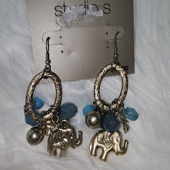 Studio's Jewelry - Elephant Charm Gold and Blue‎ Earrings